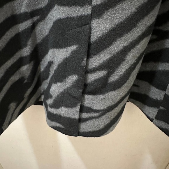 Torrid Pea Coat Jacket Womens 2X Mid Length Lined Animal Print Classic Capsule - Picture 13 of 13